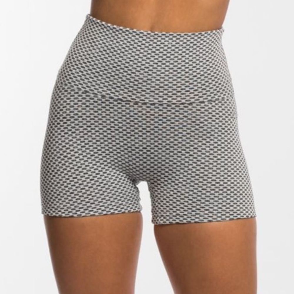 Echt Weave scrunch shorts